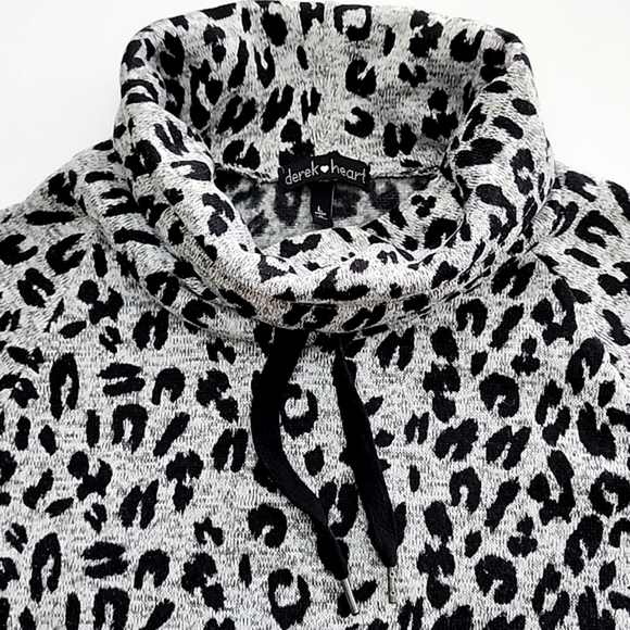 Derek Heart Women's Grey Black Leopard Print Cowl Kneck Kangaroo Pocket Sz Large - Picture 6 of 12